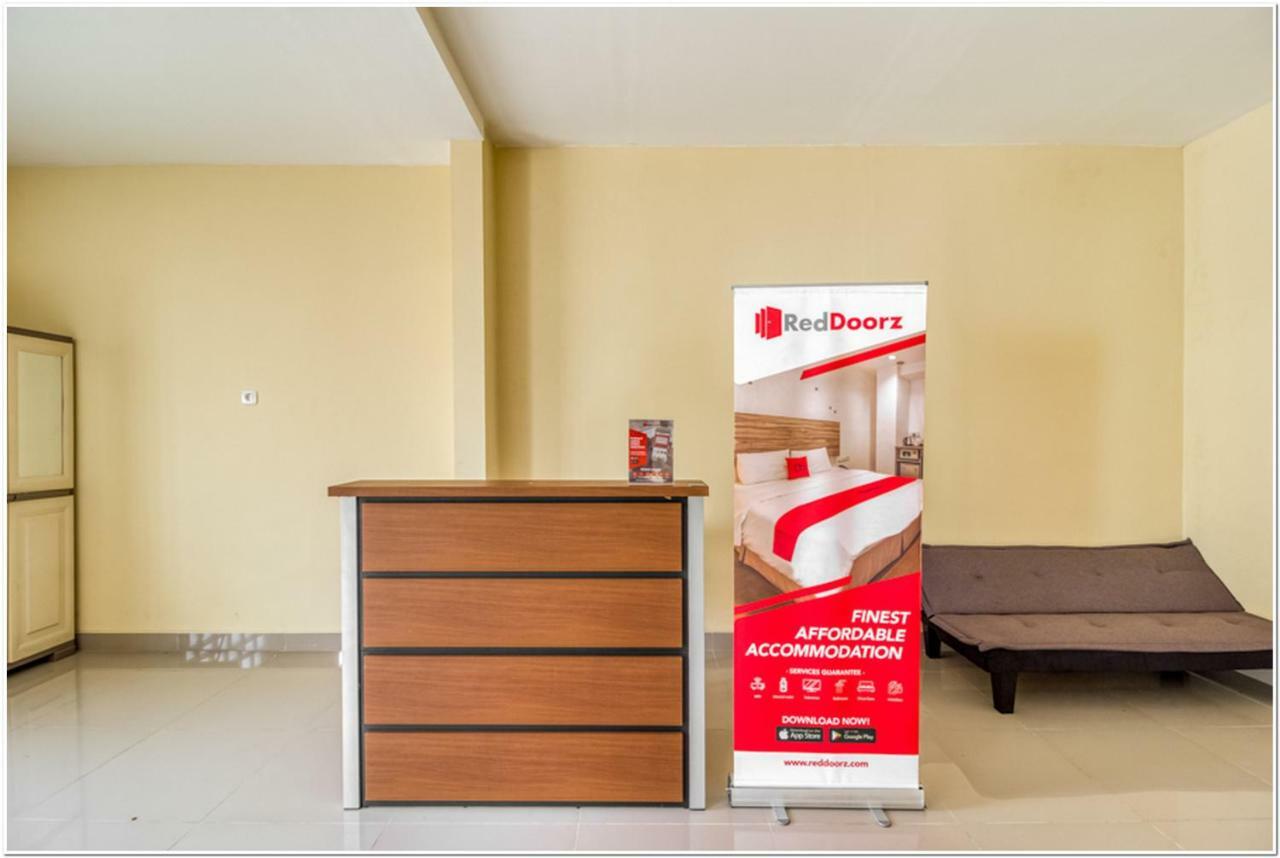 Reddoorz Near Ramai Mall Malioboro Джокьякарта Экстерьер фото
